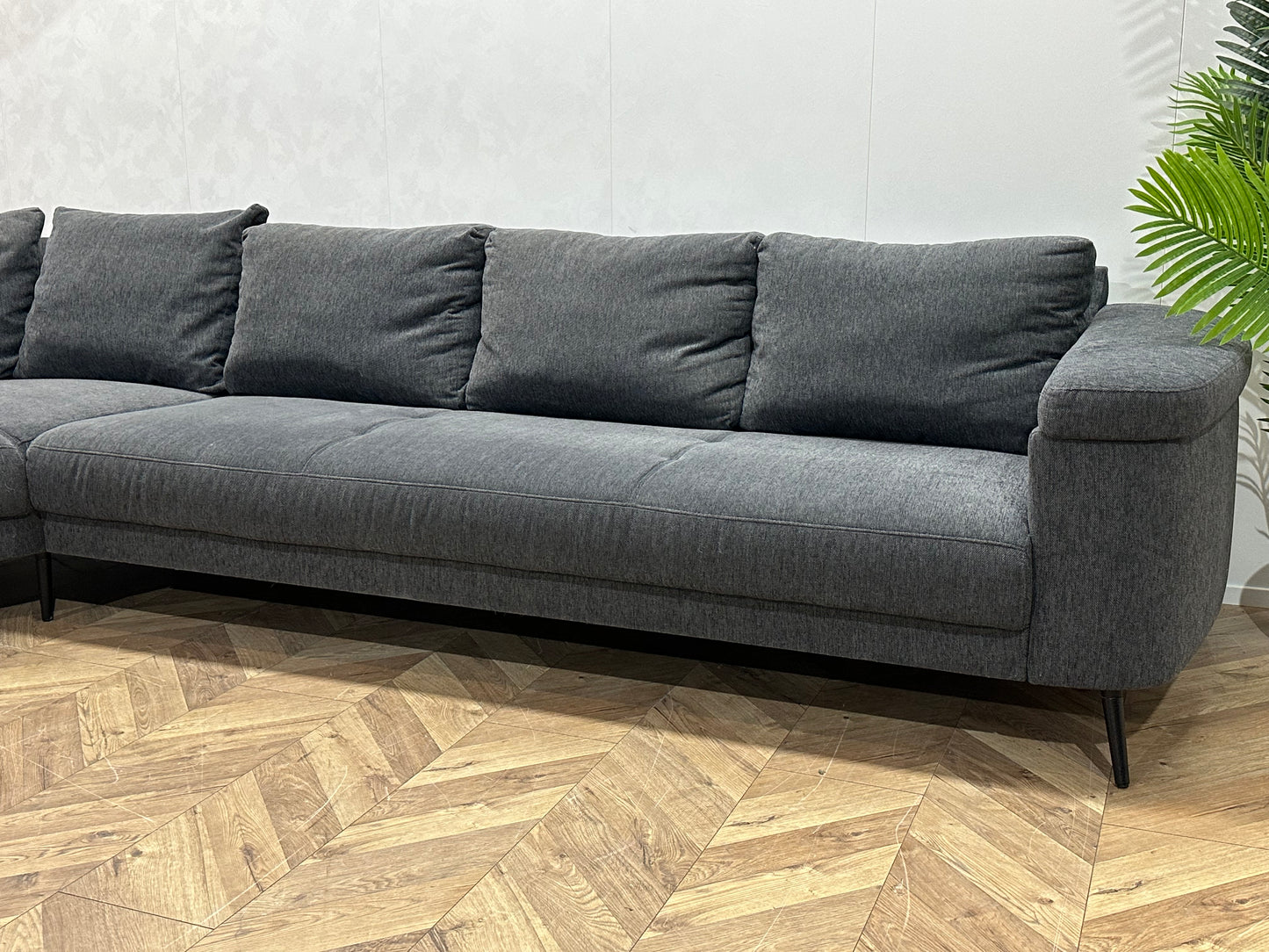 Grijze Design Hoekbank ~ Losse Rugkussens Met Afneembare Hoezen ~ Kleine Opbergruimte