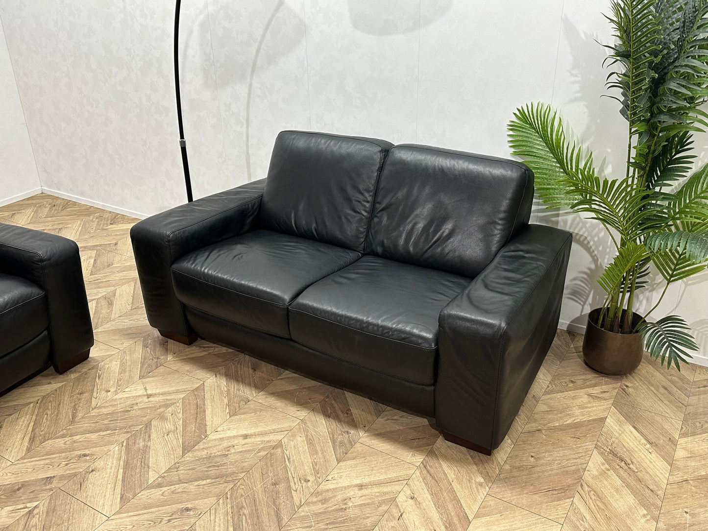 Montèl Zwart Echt Lederen 2.5-Zits Bank Inc Fauteuil ~ Vaste Kussens