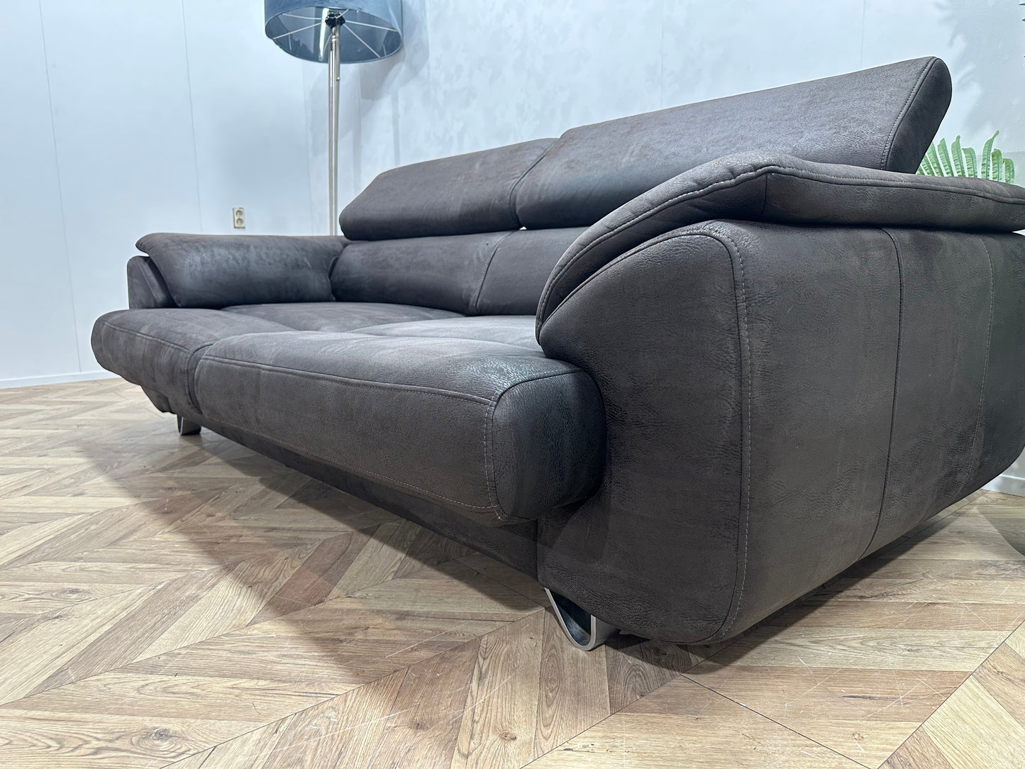H&H Antraciet Suède Lederen 2.5-Zits ~Uitschuifbare Zittingen ~ Nieuwstaat