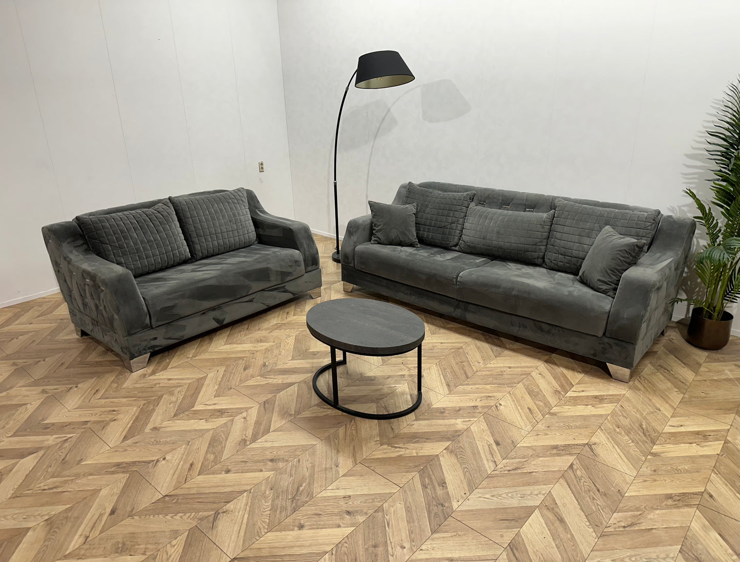Grijze Velvet Banken Set ~ Losse Rugkussens Met Afneembare Hoezen