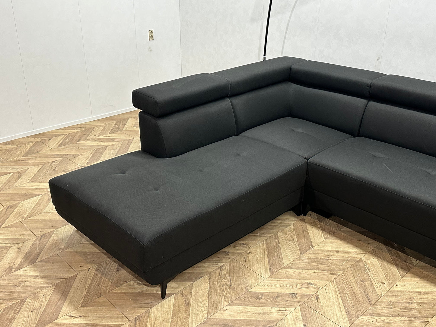 !Showroommodel! Zwart Hoekbank ~ Verstelbare Hoofdsteunen