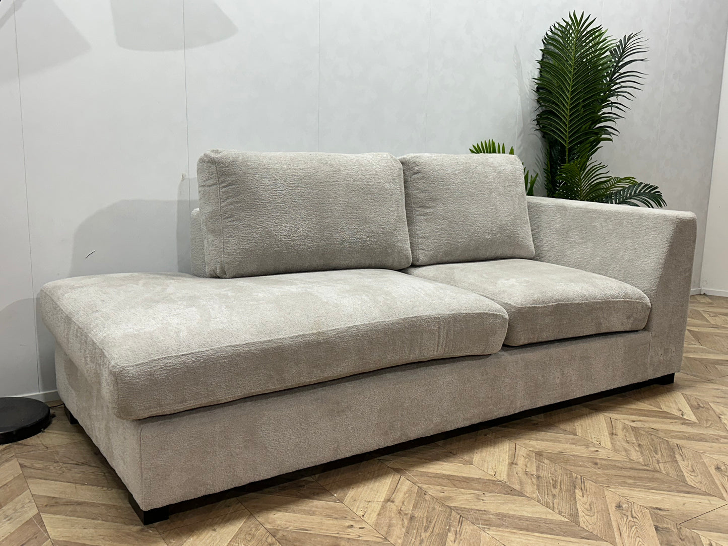 Witte Bouclé Design Bank ~ Losse Kussens Met Afneembare Hoezen