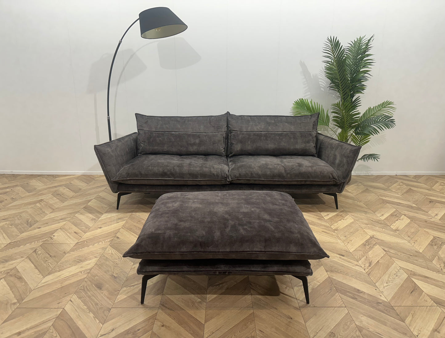Antraciet Velvet 2.5-Zits Bank Inc Hocker ~ Losse Kussens Met Afneembare hoezen