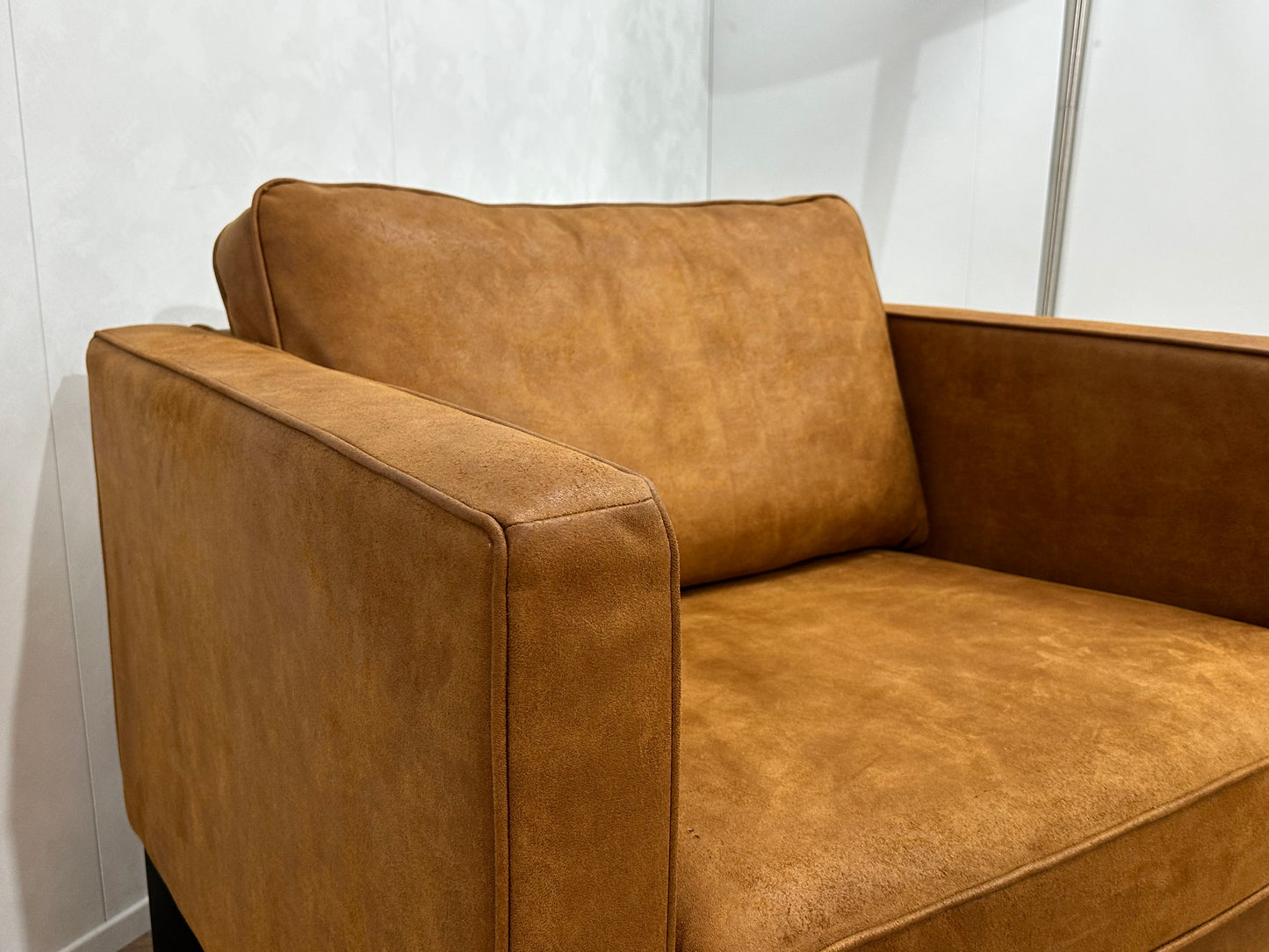 Cognac Bruine Suède Lederen Hoekbank Inc Fauteuil ~ Losse Kussens Met Afneembare Hoezen