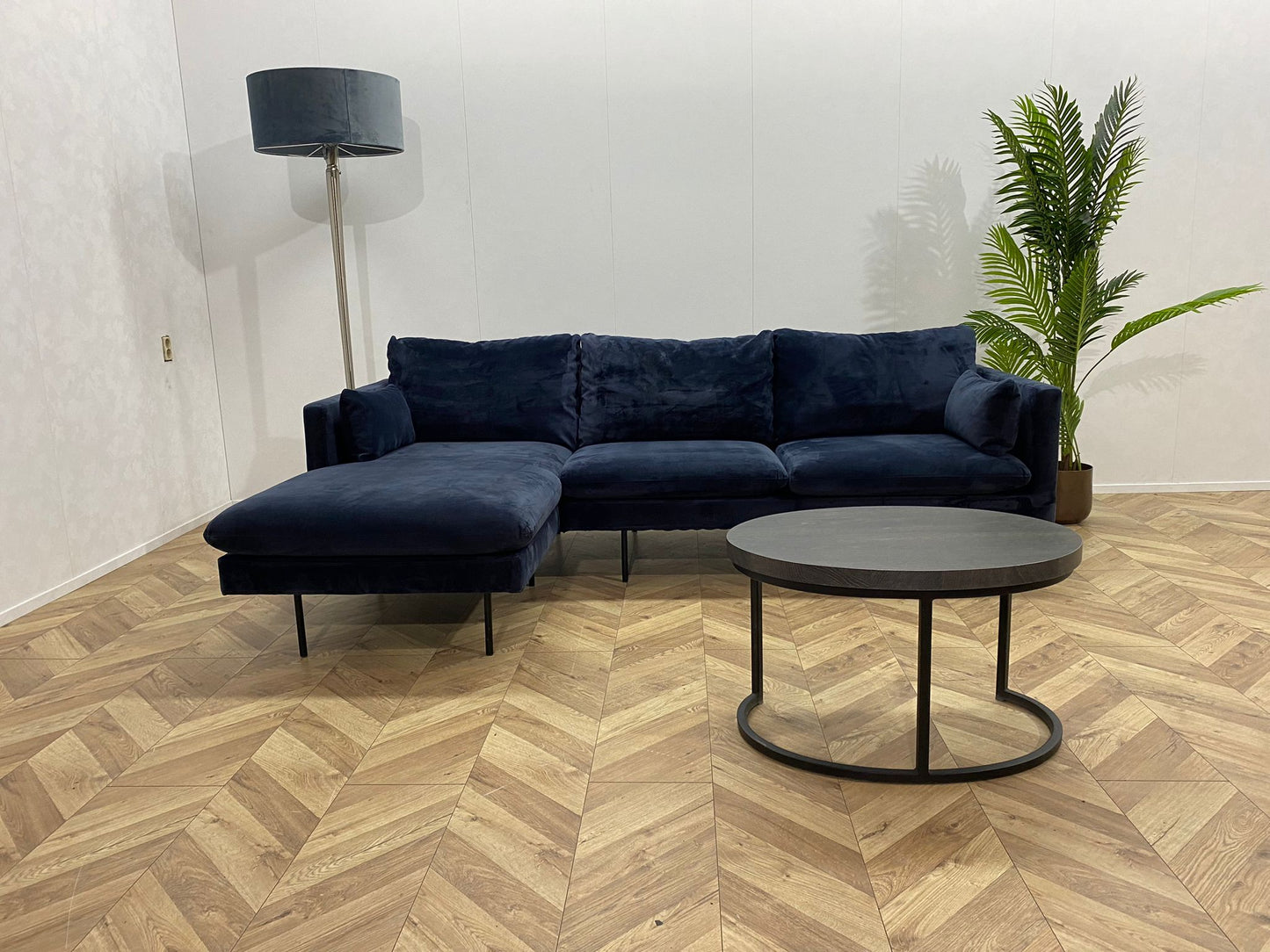 Donker Blauwe Velvet Hoekbank ~ Losse Kussens Met Afneembare Hoezen