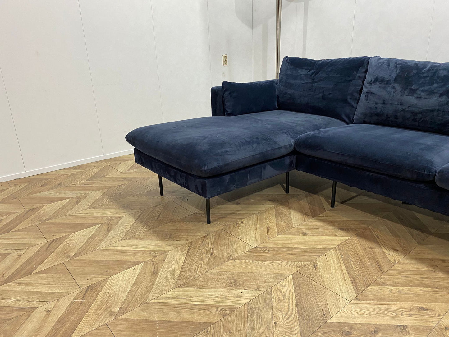 Donker Blauwe Velvet Hoekbank ~ Losse Kussens Met Afneembare Hoezen