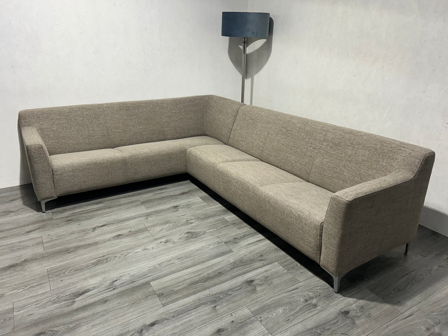 Beige Montèl Hoekbank ~ Vaste Kussens