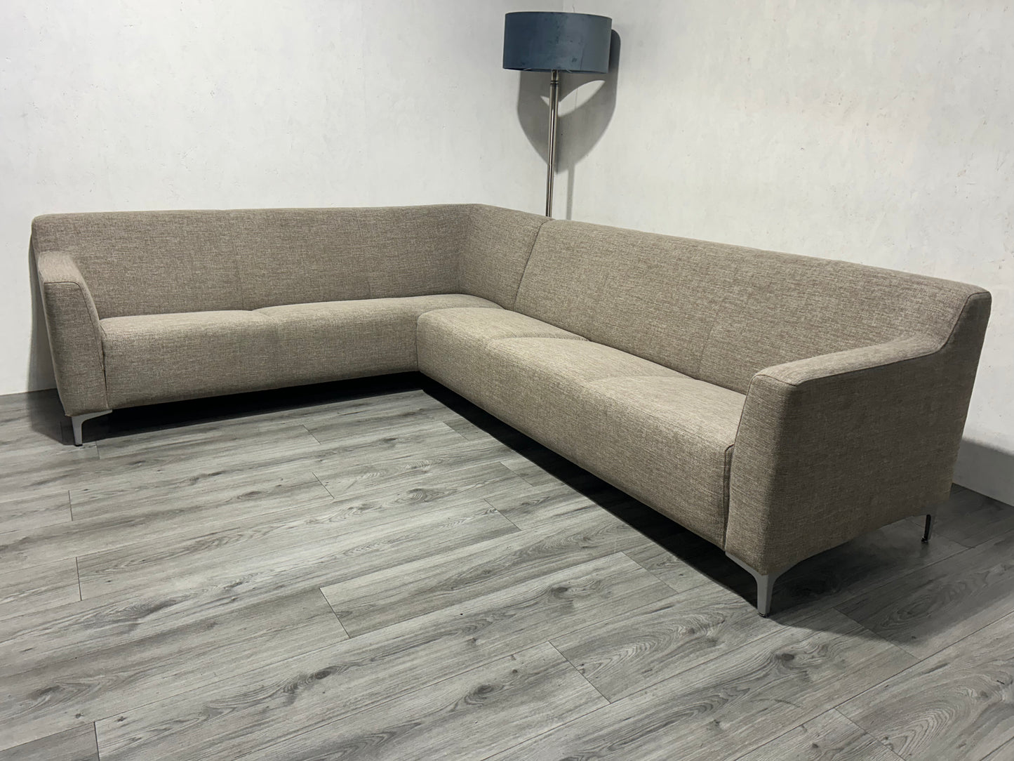 Beige Montèl Hoekbank ~ Vaste Kussens