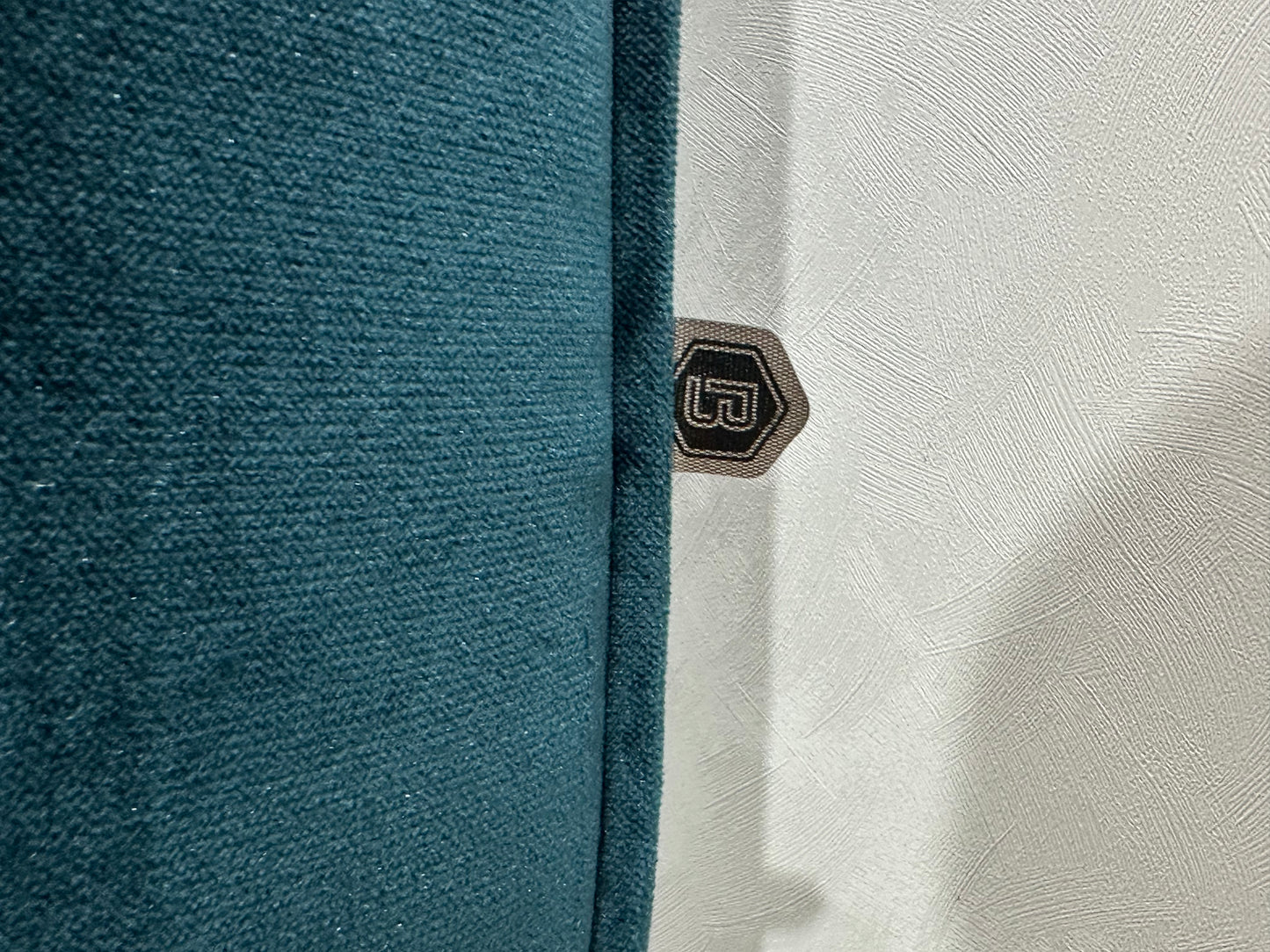 Be Pure Blauwe Velvet 2.5-Zits Bank ~ Losse Kussens Met Afneembare Hoezen