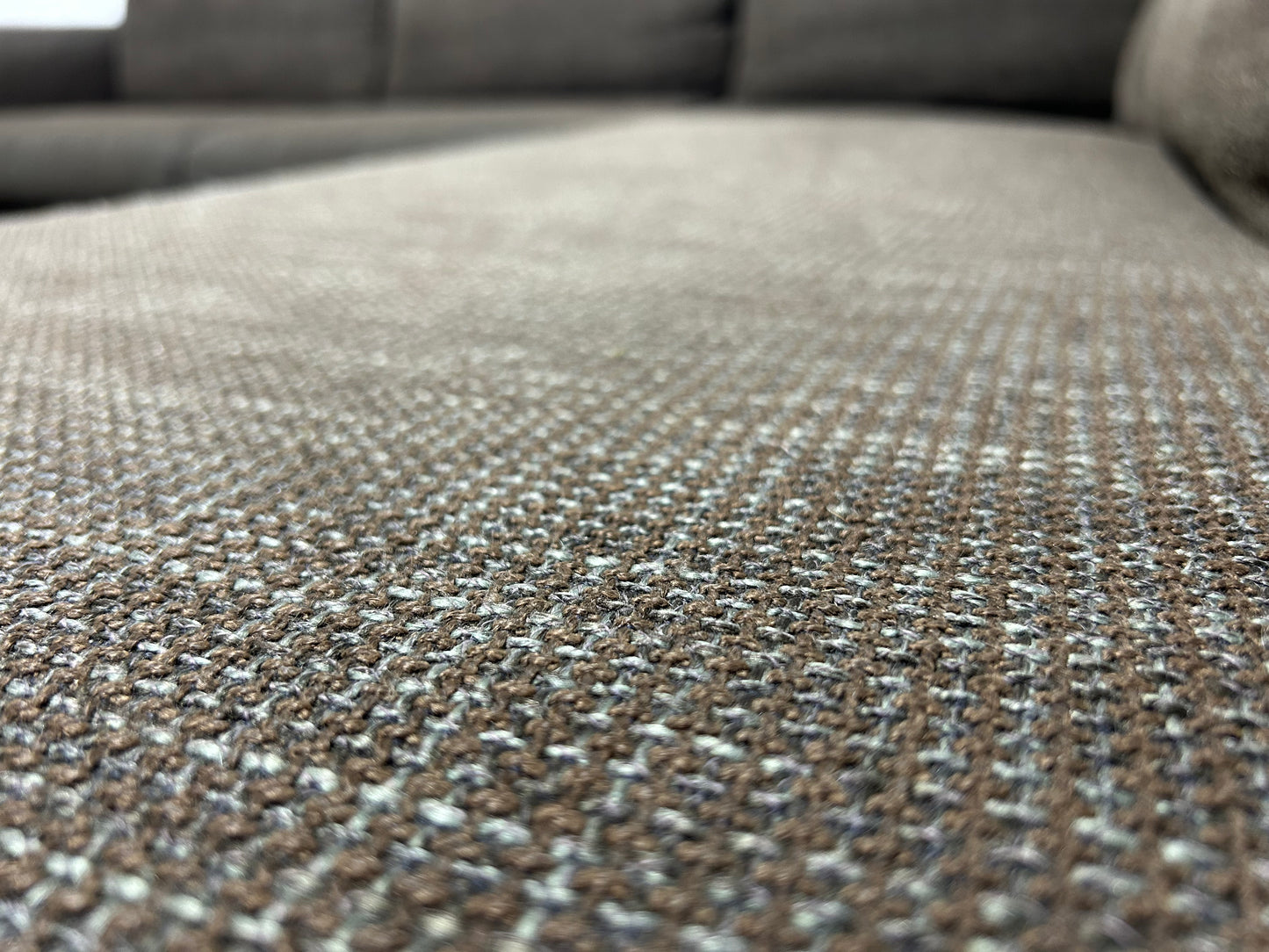 Bruine Hoekbank ~ Losse Rugkussens Met Afneembare Hoezen