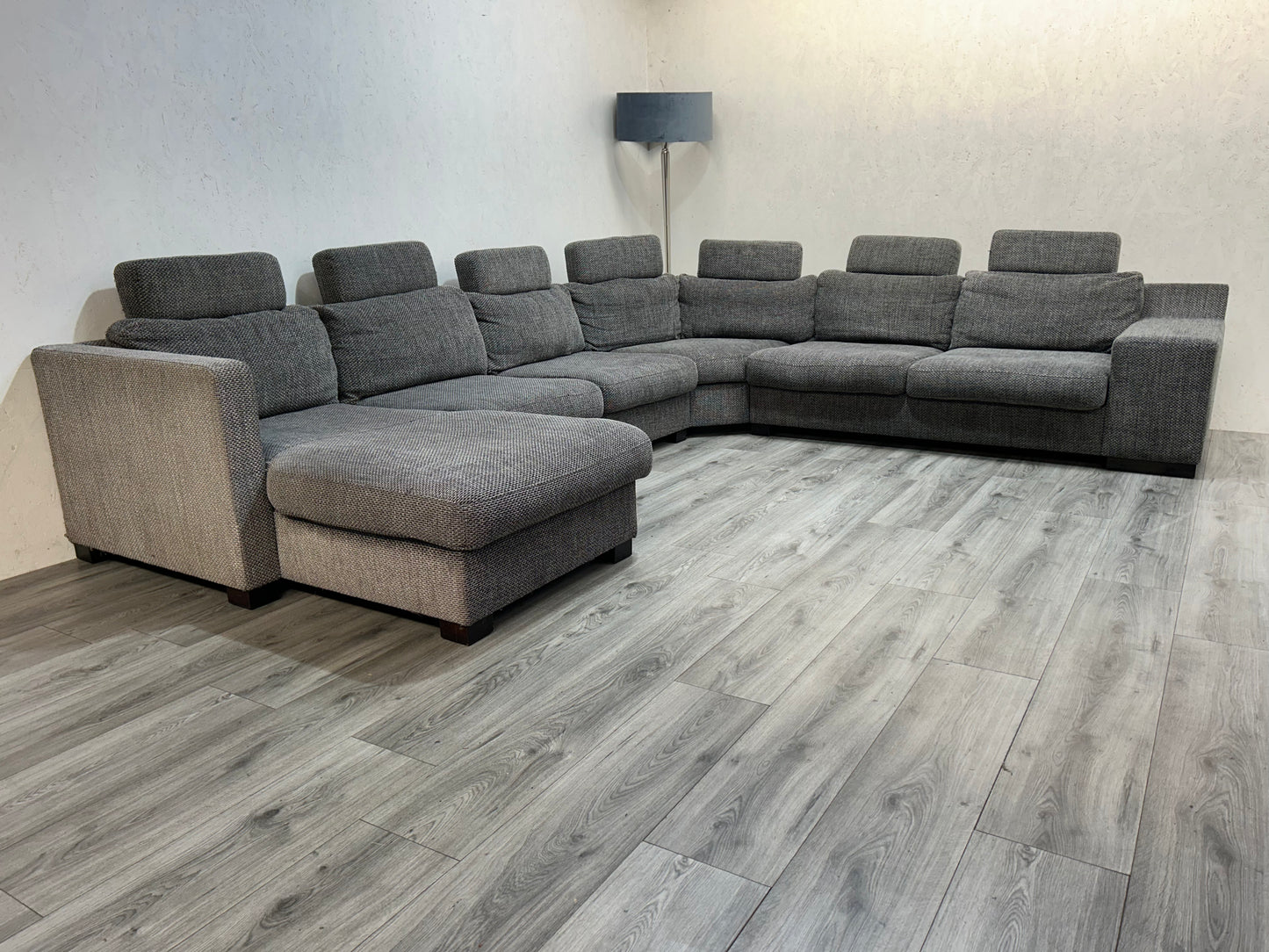 Ruime Grijze u Bank ~ Losse Kussens Met Afneembare Hoezen