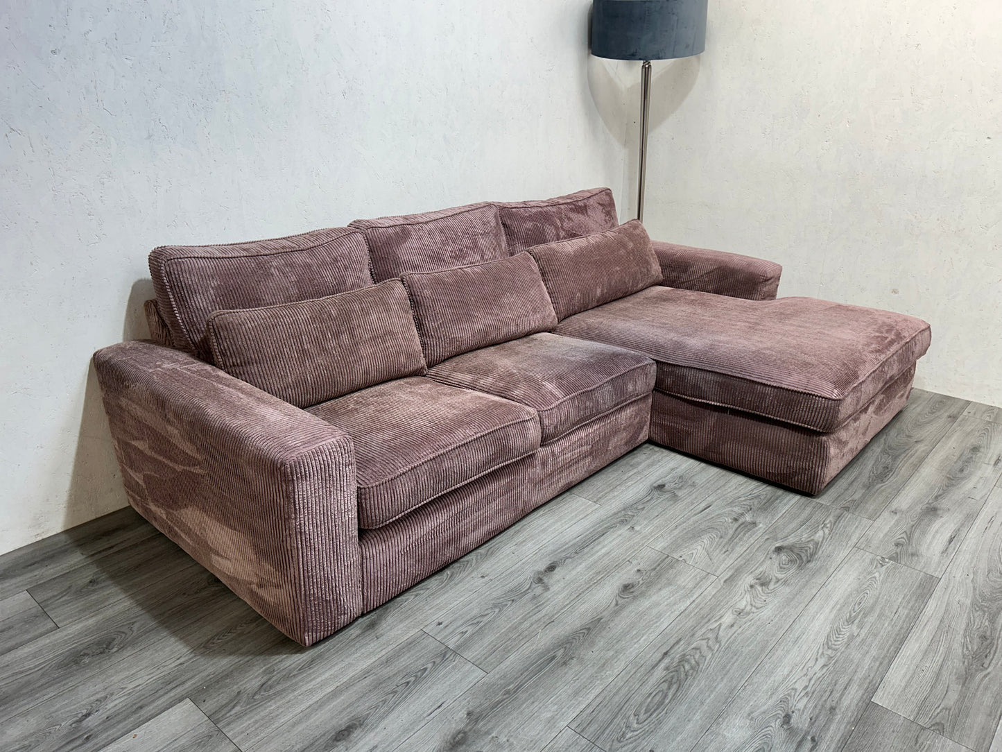 Roze Ribstof Hoekbank ~ Losse Kussens Met Afneembare Hoezen