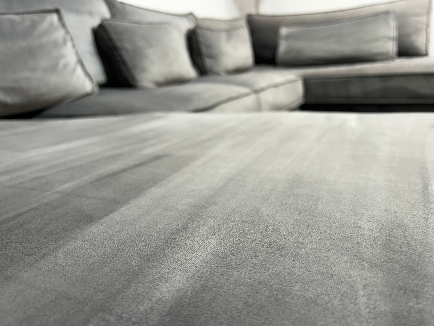 !Showroom model! Licht Grijze Velvet U bank