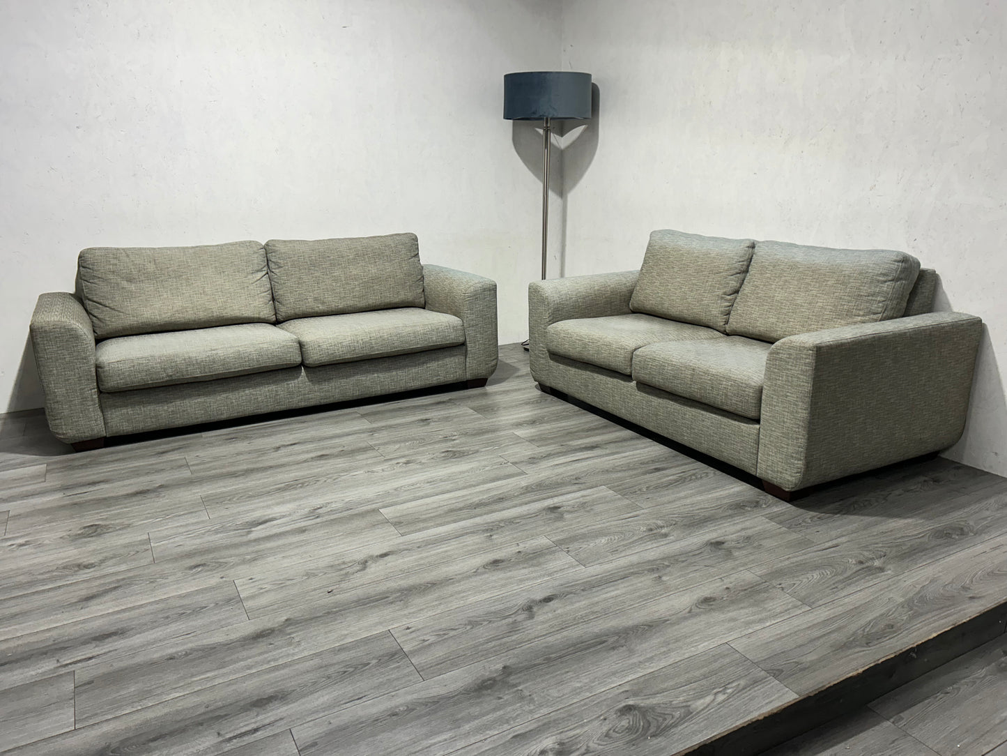Licht Grijze Banken Set ~ Losse Kussens Met Afneembare Hoezen