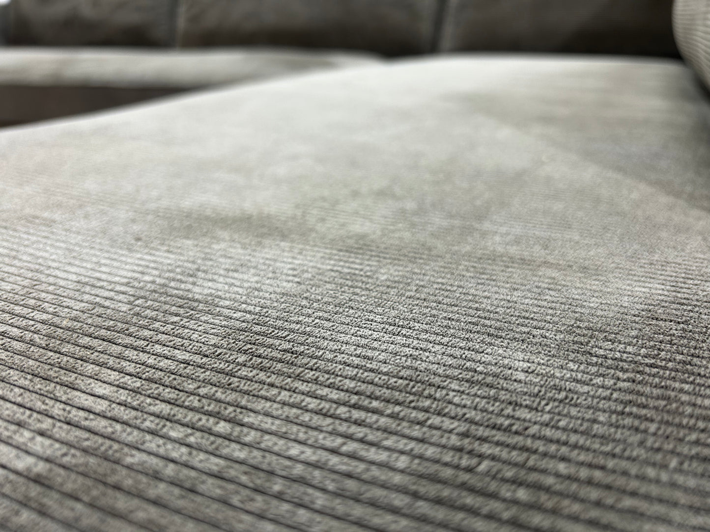 WOOOD Licht Grijze Ribstof Hoekbank ~ Nieuwstaat