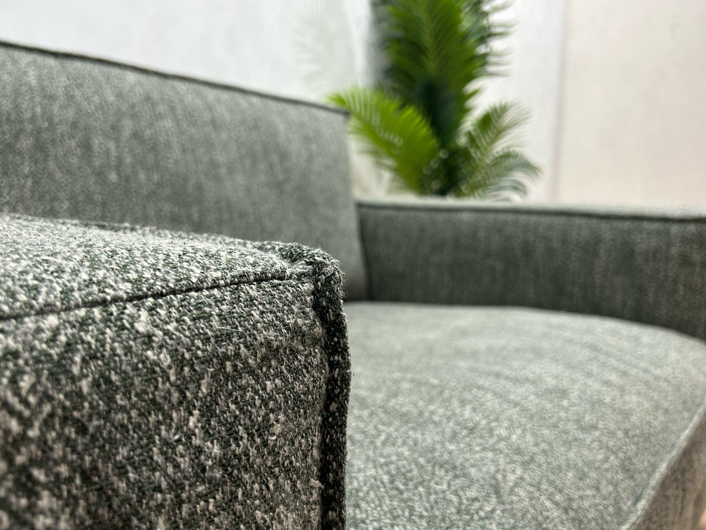 Grijs/Groene Fauteuil ~ Losse Kussens Met Afneembare Hoezen