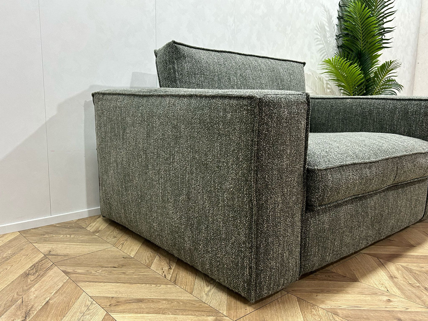 Grijs/Groene Fauteuil ~ Losse Kussens Met Afneembare Hoezen