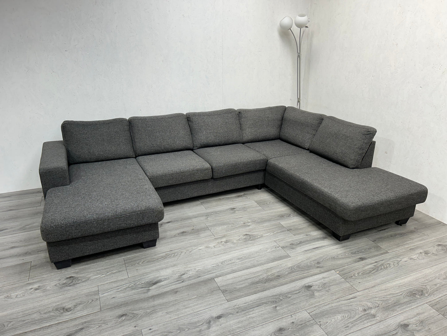 Antraciet U Bank ~ Losse Kussens Met Afneembare Hoezen ~ Nieuwstaat - Banken Bazaar