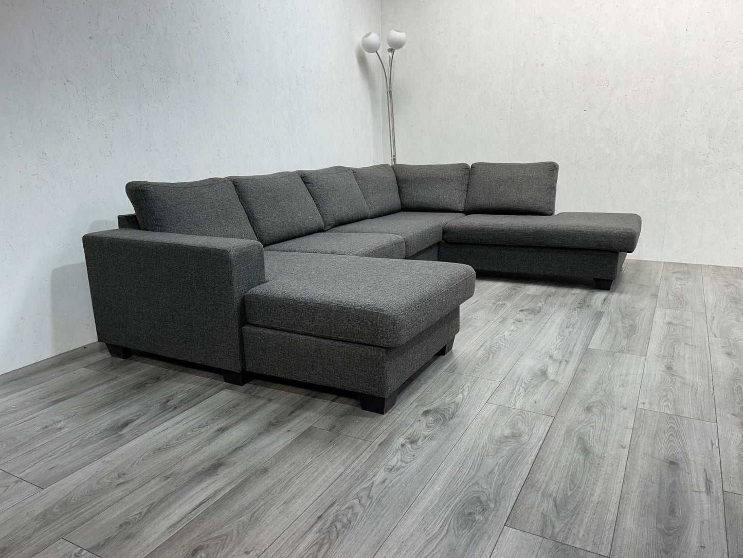 Antraciet U Bank ~ Losse Kussens Met Afneembare Hoezen ~ Nieuwstaat - Banken Bazaar