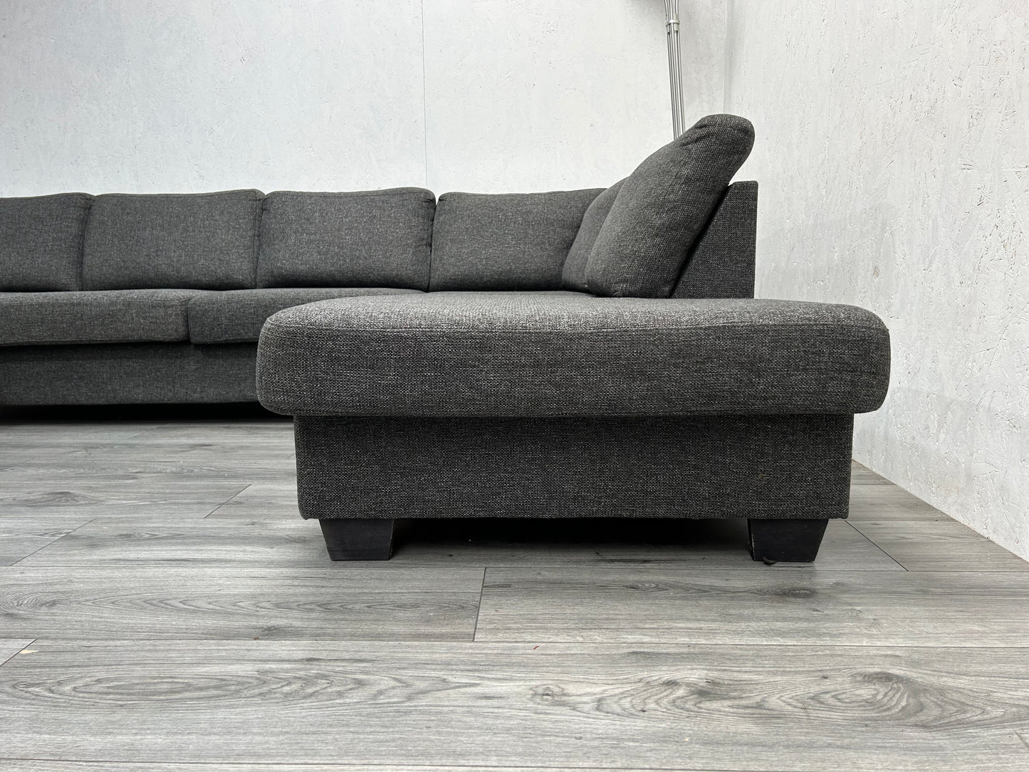 Antraciet U Bank ~ Losse Kussens Met Afneembare Hoezen ~ Nieuwstaat - Banken Bazaar