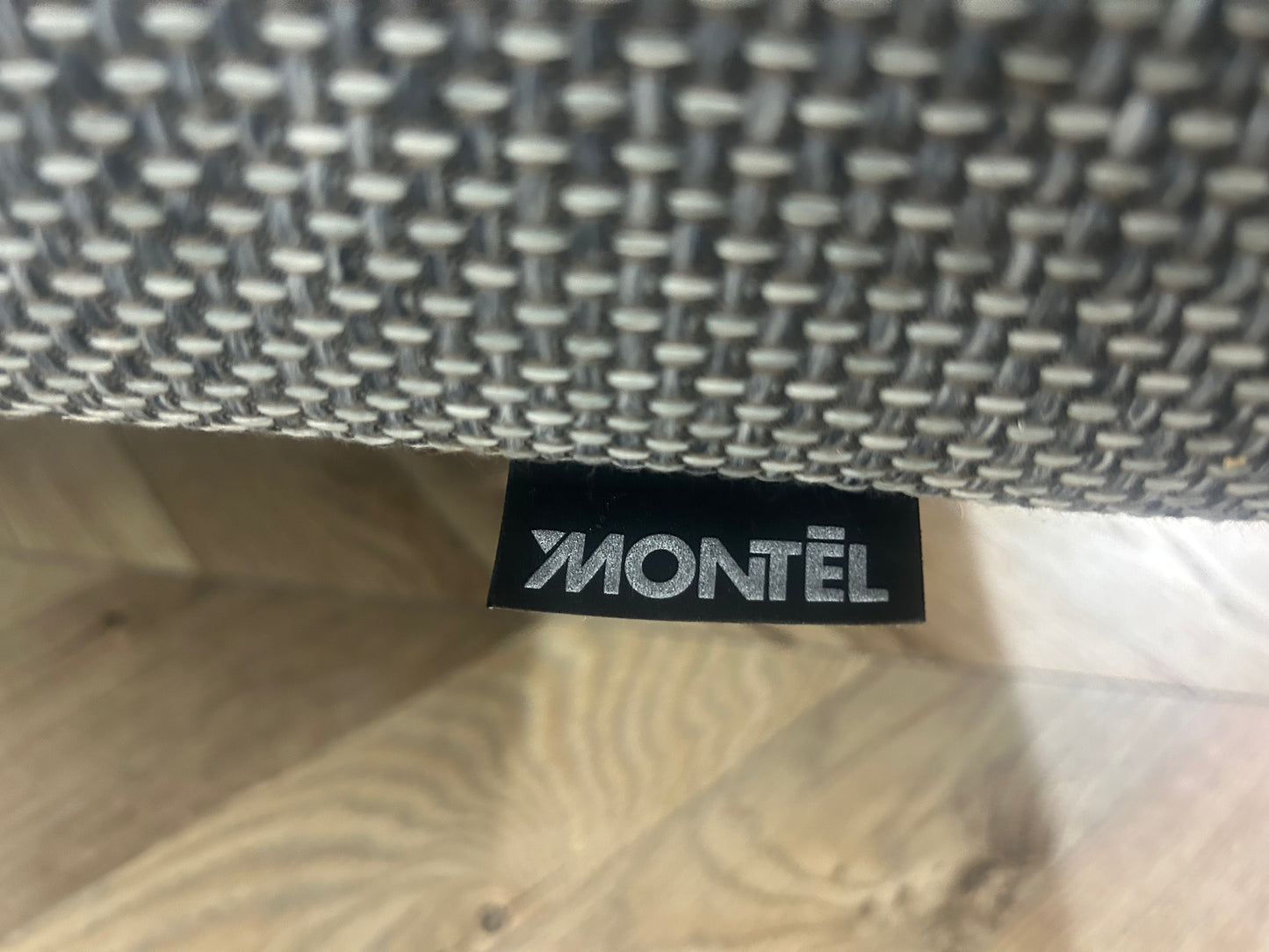 Montèl Licht Grijze Hoekbank ~ Losse Rugkussens Met Afneembare Hoezen