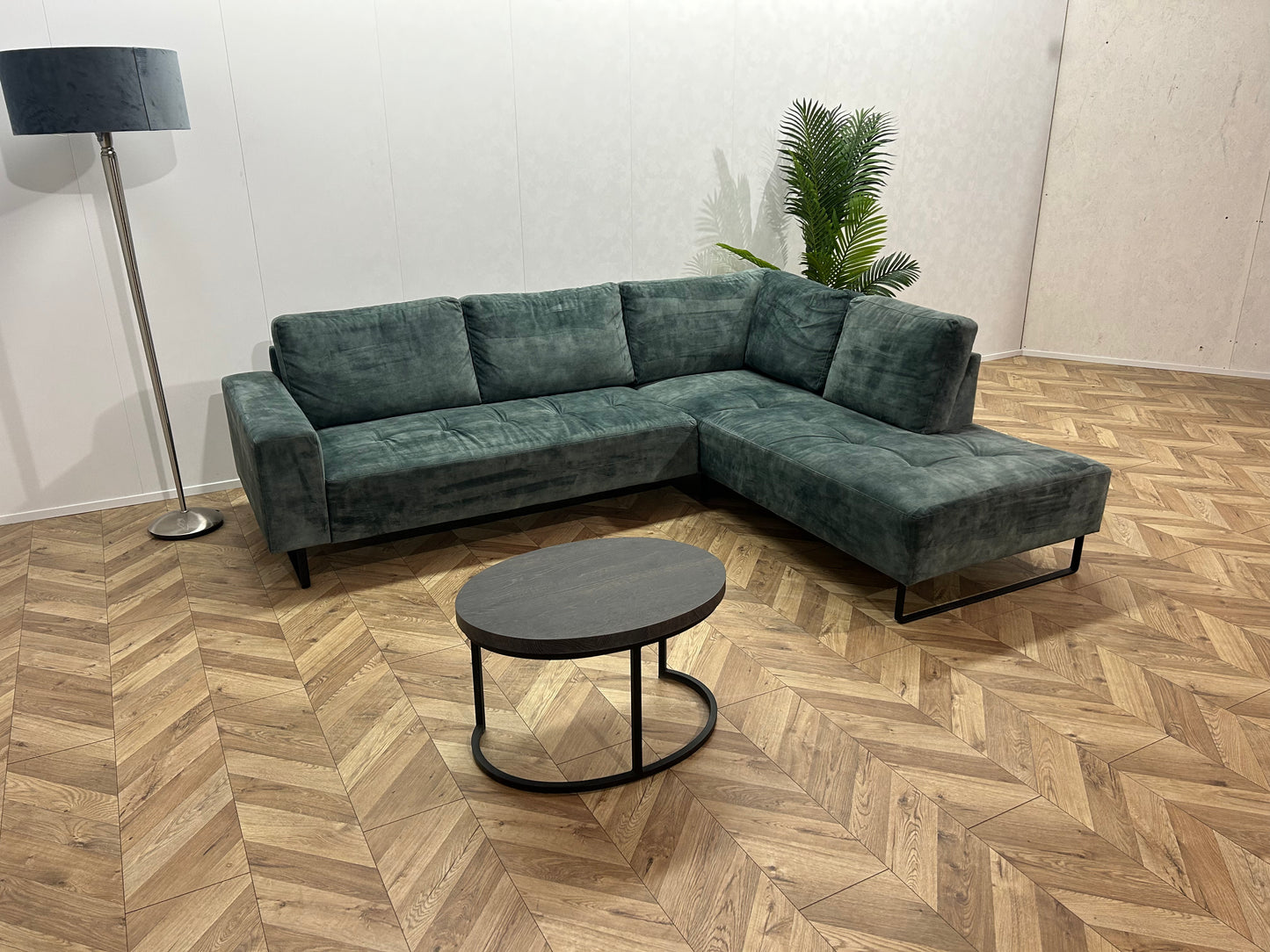 Grijs/Groene Velvet Hoekbank ~ Losse Rugkussens Met Afneembare Hoezen
