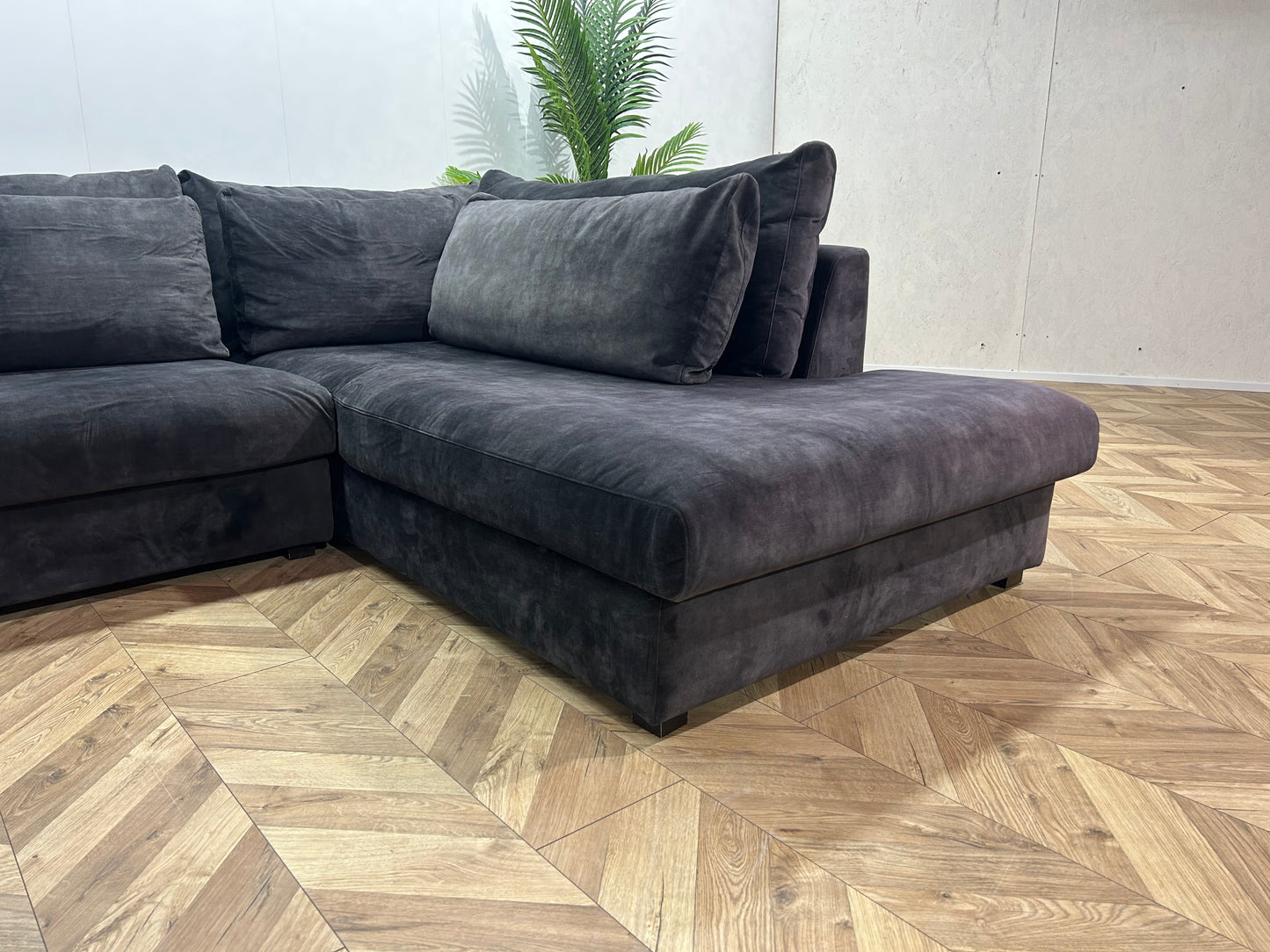 Antraciet Velvet Hoekbank ~ Losse Kussens Met Afneembare Hoezen