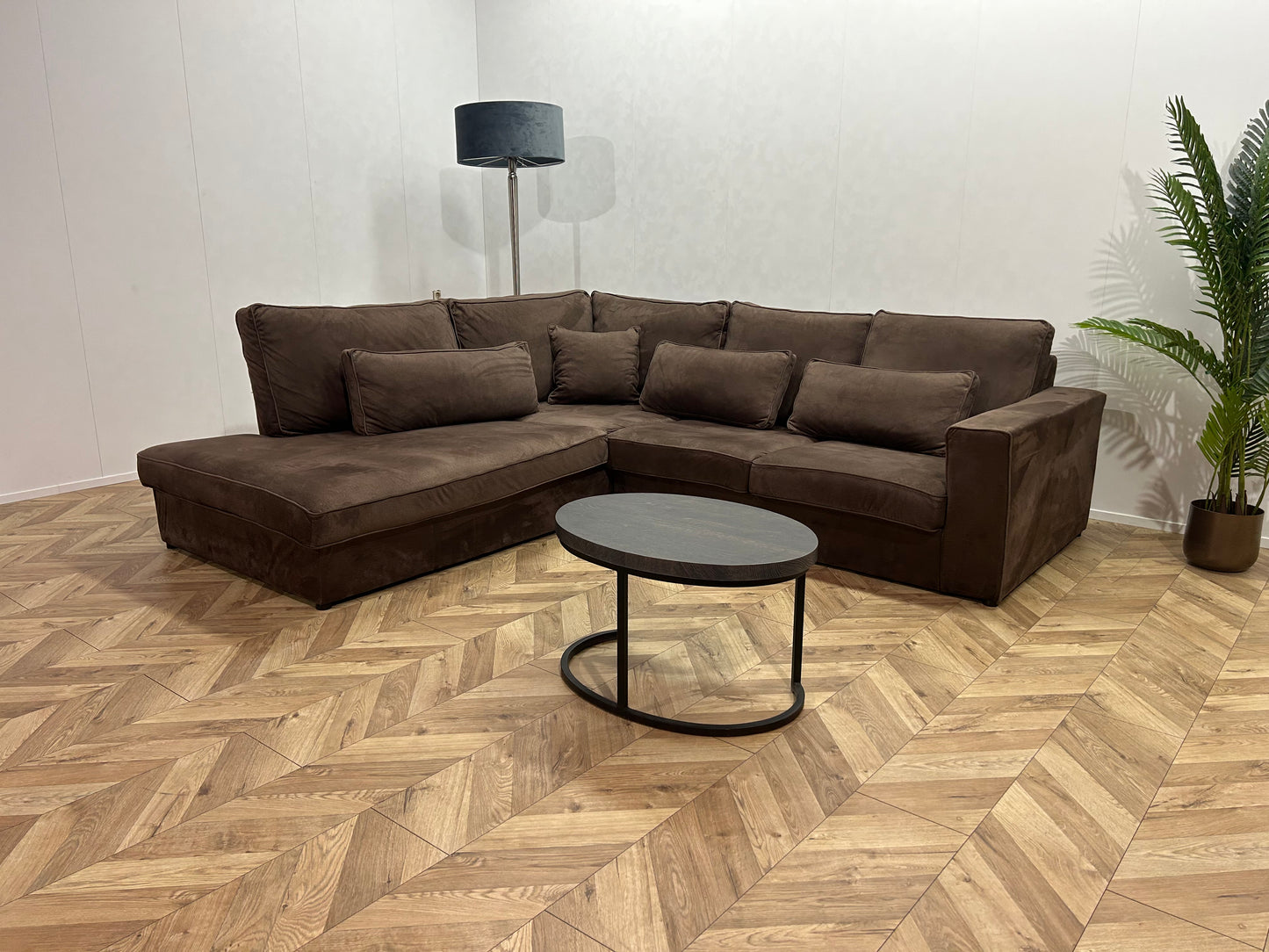 Bruine Velvet Hoekbank ~ Losse Kussens Met Afneembare Hoezen