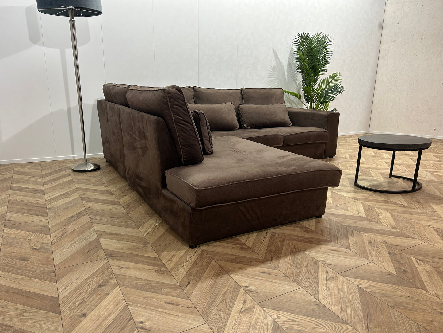 Bruine Velvet Hoekbank ~ Losse Kussens Met Afneembare Hoezen