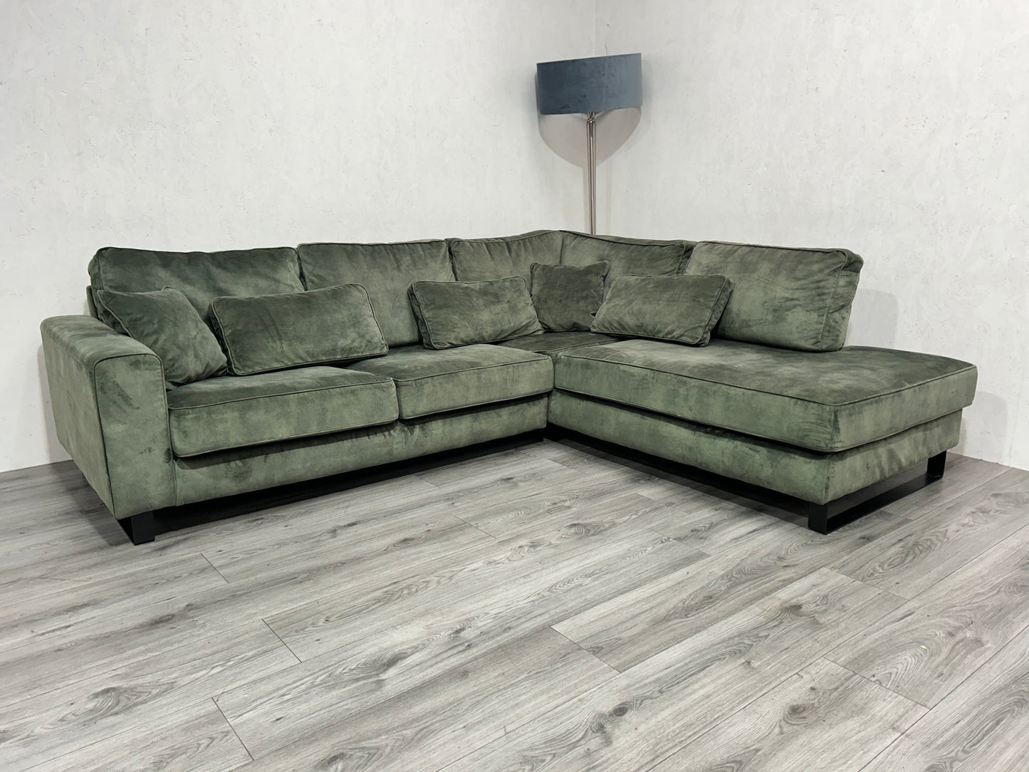 Velvet Groene Hoekbank ~ Nieuwstaat - Banken Bazaar
