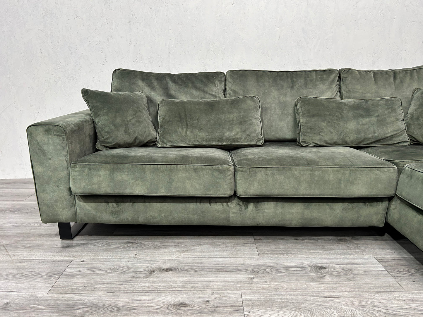 Velvet Groene Hoekbank ~ Nieuwstaat - Banken Bazaar