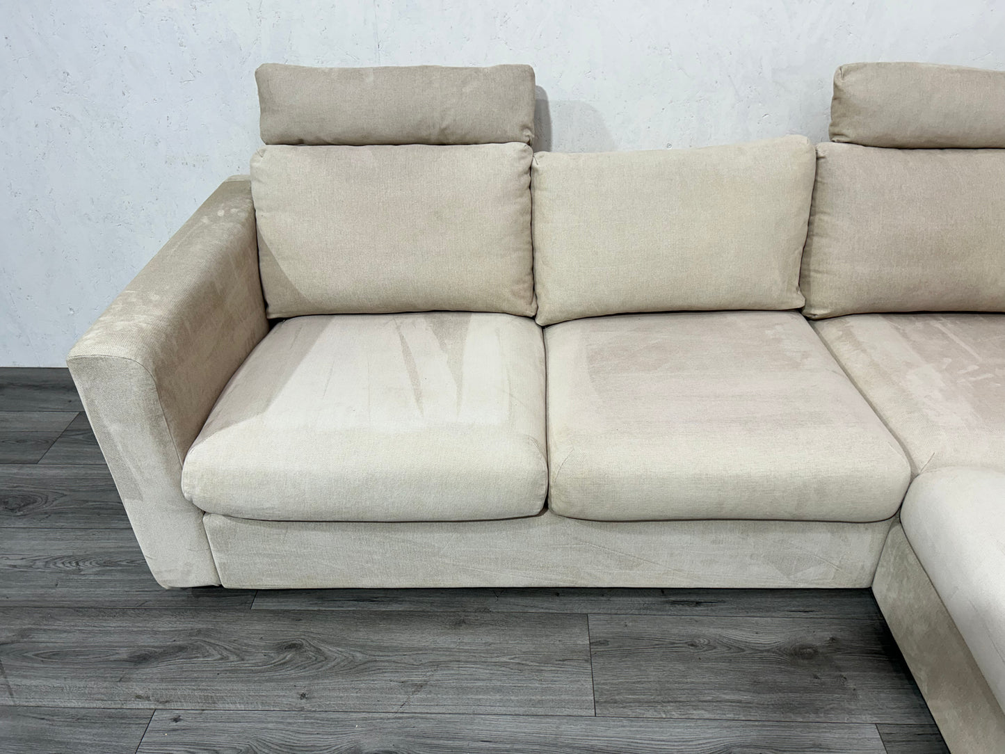 Beige Hoekbank ~ Losse Kussens Met Afritsbare Hoezen - Banken Bazaar
