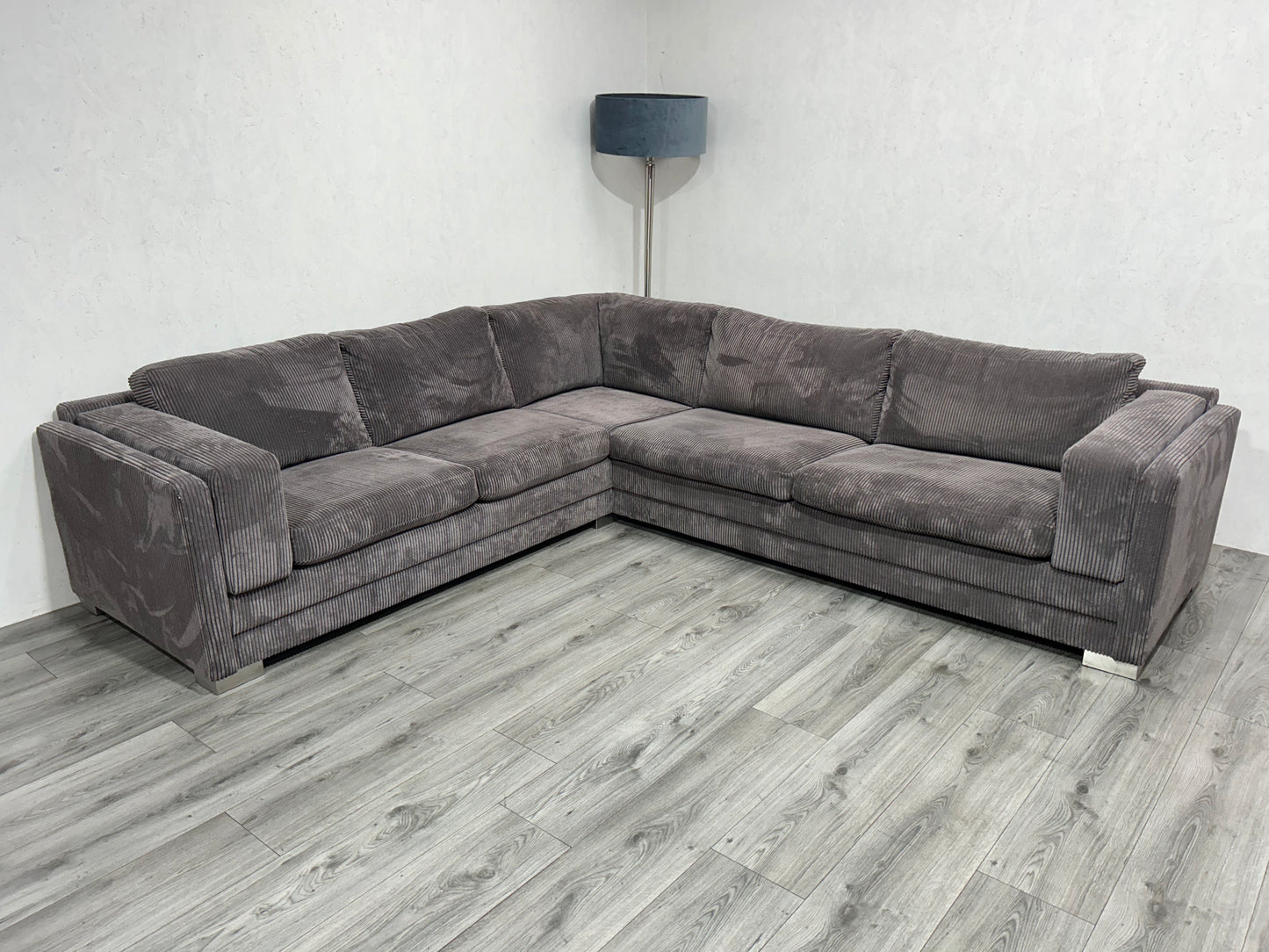 2x Verkocht Antraciet Ribstof Hoekbank ~ Nieuwstaat - Banken Bazaar
