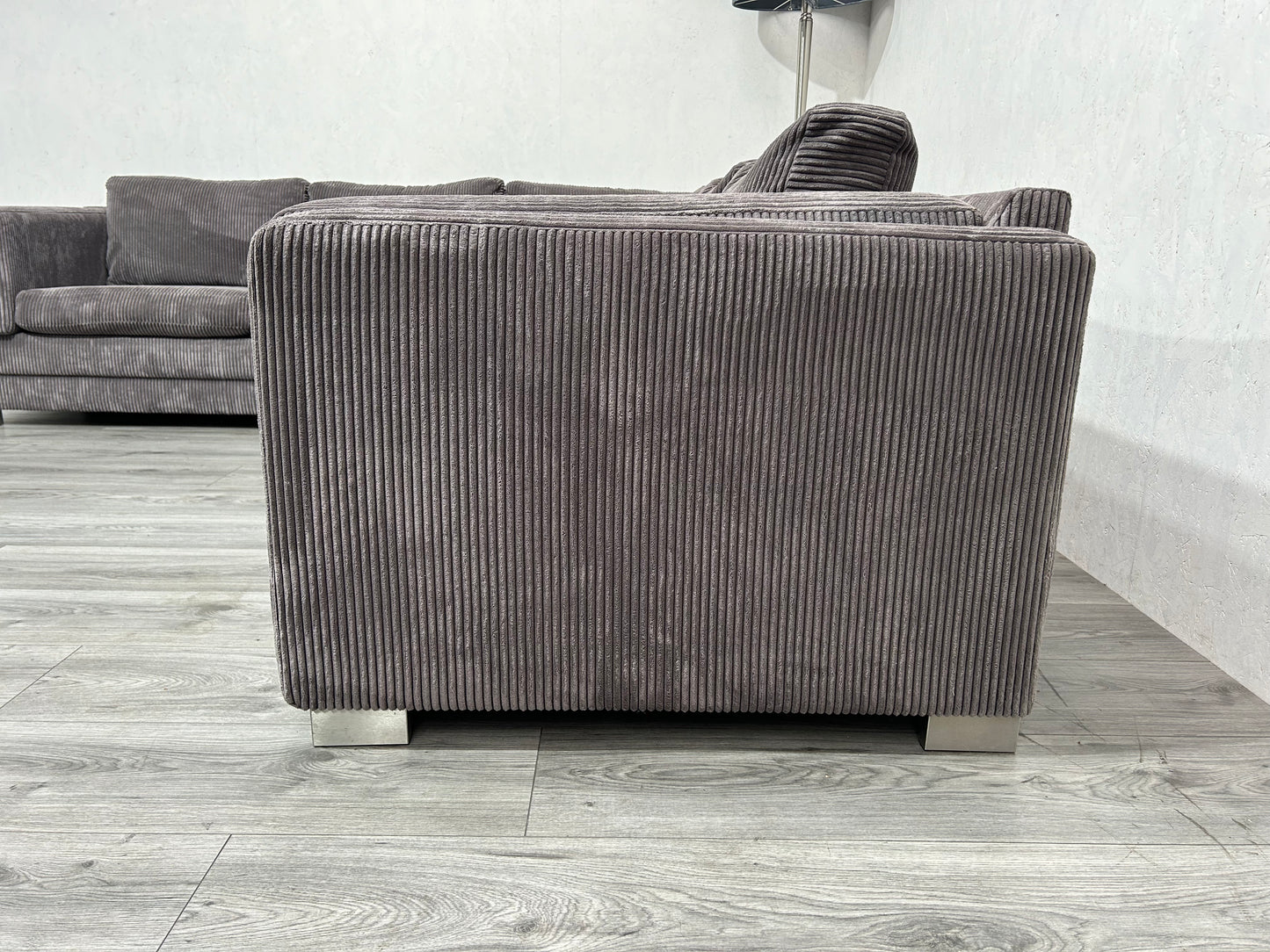 2x Verkocht Antraciet Ribstof Hoekbank ~ Nieuwstaat - Banken Bazaar