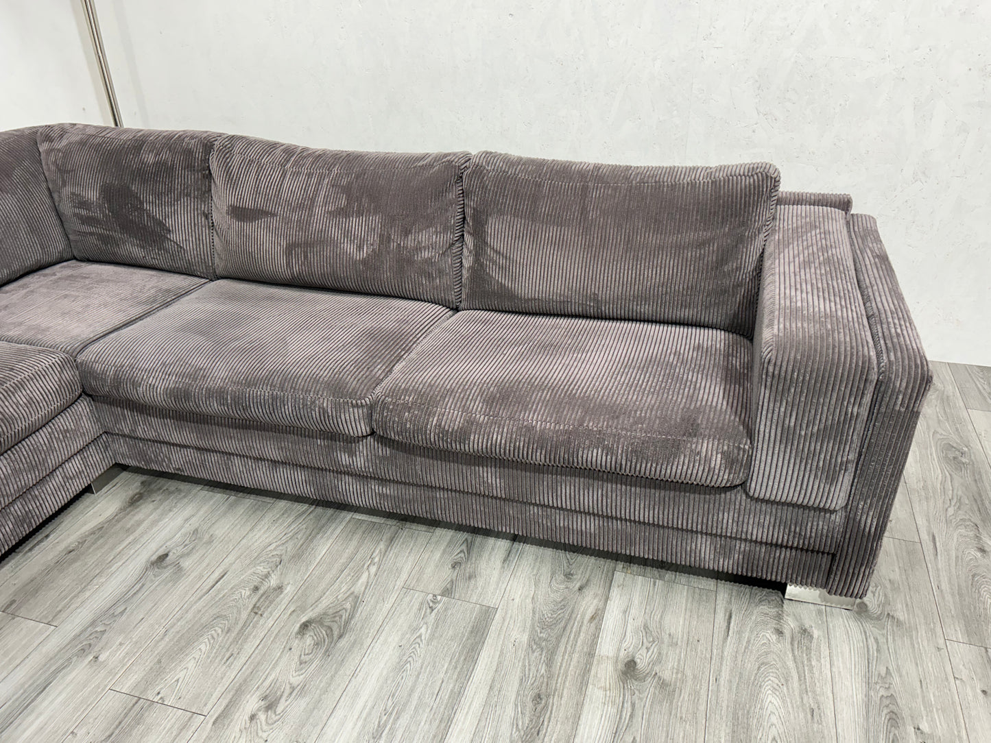 2x Verkocht Antraciet Ribstof Hoekbank ~ Nieuwstaat - Banken Bazaar