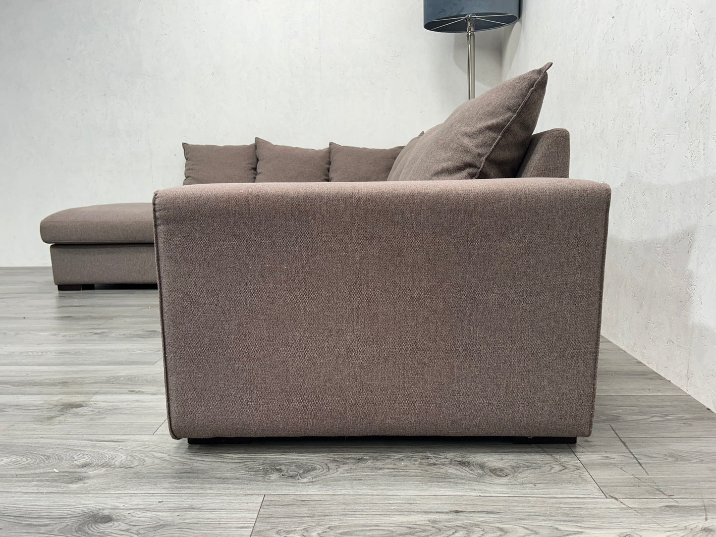 Licht Bruine Hoekbank ~ Losse Kussens Met Afneembare Hoezen - Banken Bazaar