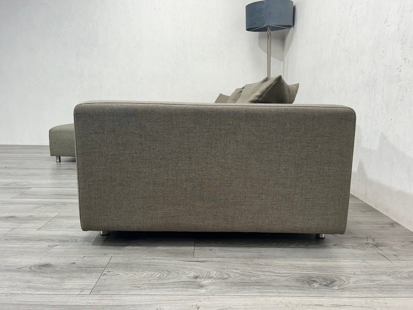 Licht Bruine Design Hoekbank ~ Losse Rugkussens Met Afneembare Hoezen - Banken Bazaar