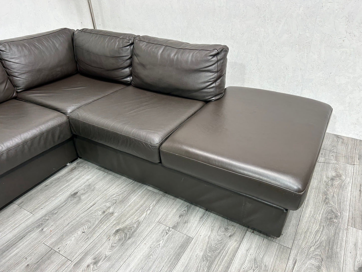 Goossens Echt Lederen Bruine Hoekbank ~ Hocker - Banken Bazaar