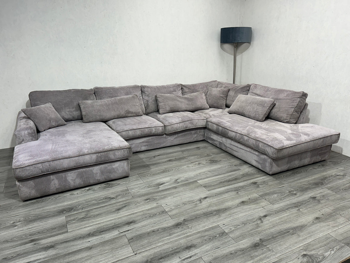 Licht Grijze Ribstof U Bank ~ Losse Kussens Met Afneembare Hoezen - Banken Bazaar
