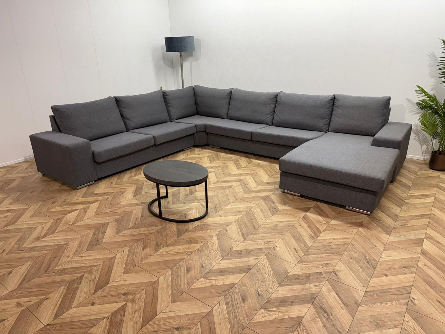 Ruime Grijze U Bank ~ Losse Kussens Met Afneembare Hoezen