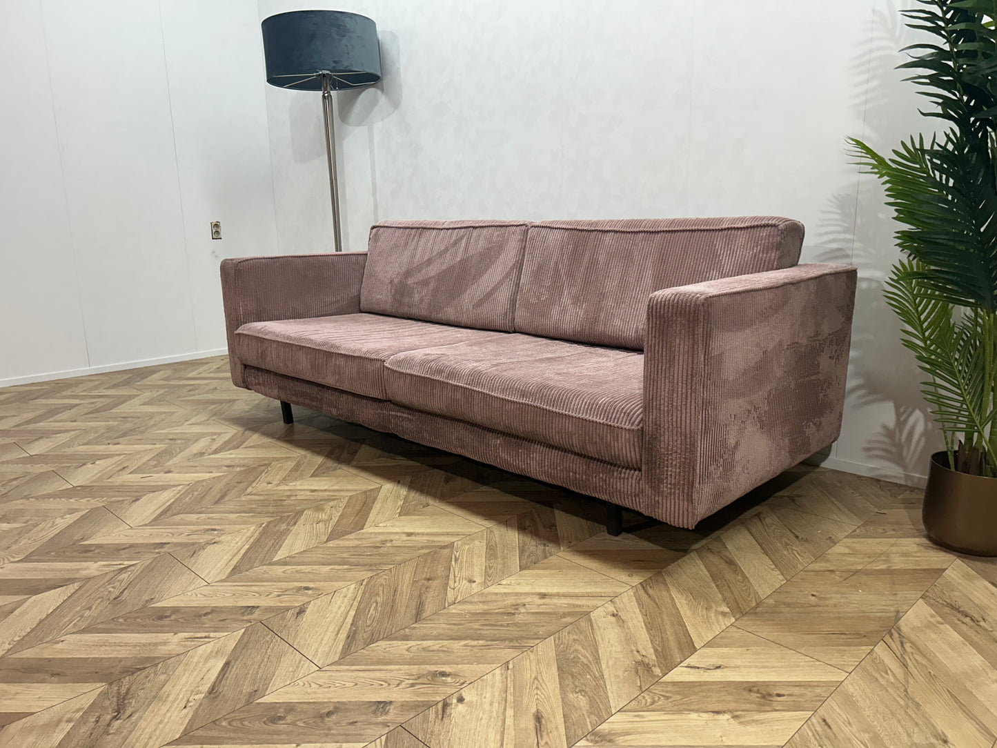 Roze 2,5-Zits Ribstof Bank ~ Losse Kussens Met Afneembare Hoezen