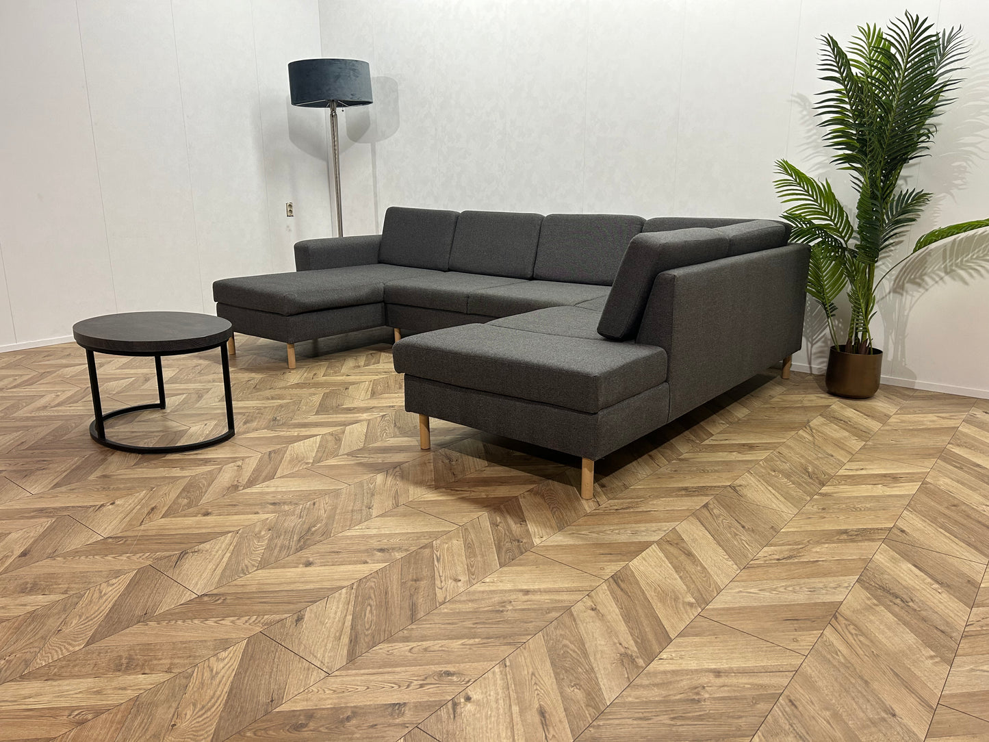 Antraciet U Bank ~ Losse Rugkussens Met Afneembare Hoezen