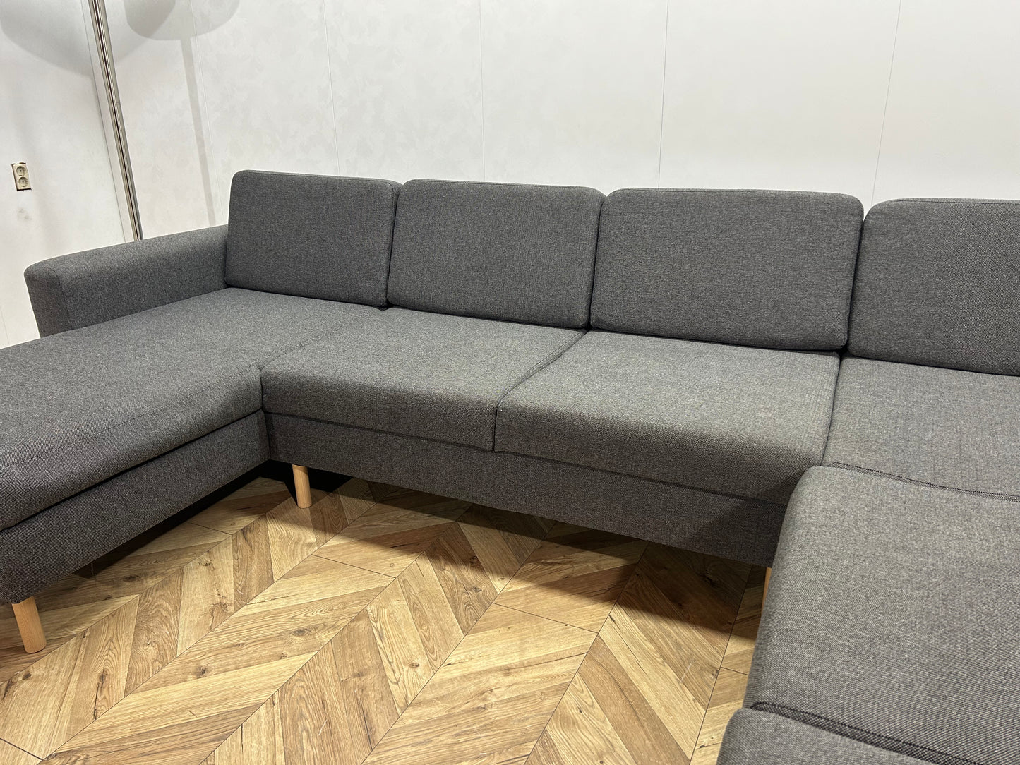 Antraciet U Bank ~ Losse Rugkussens Met Afneembare Hoezen
