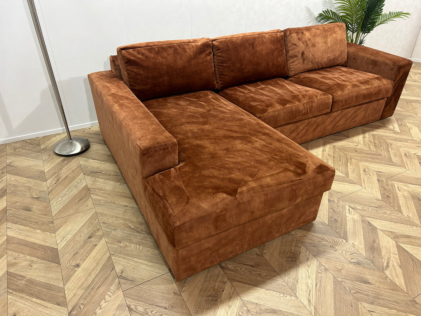 Cognac Bruine Velvet Hoekbank ~ Losse Kussen Met Afneembare Hoezen