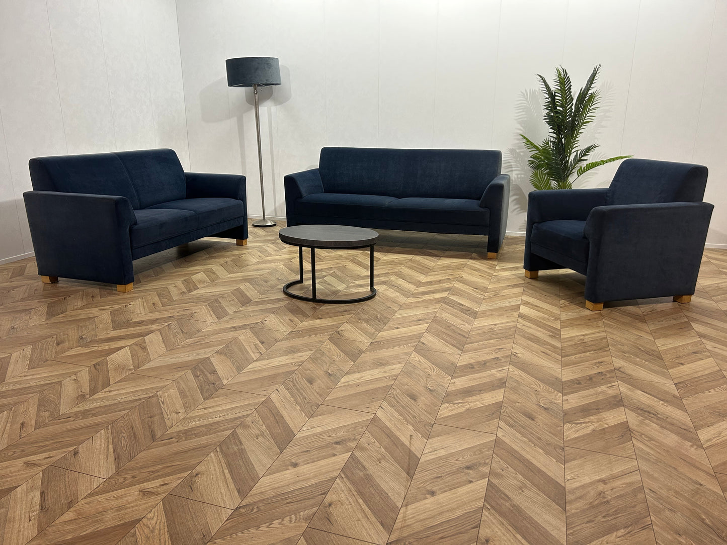 Donker Blauwe Banken Set Inc. Fauteuil ~ Vaste Kussens
