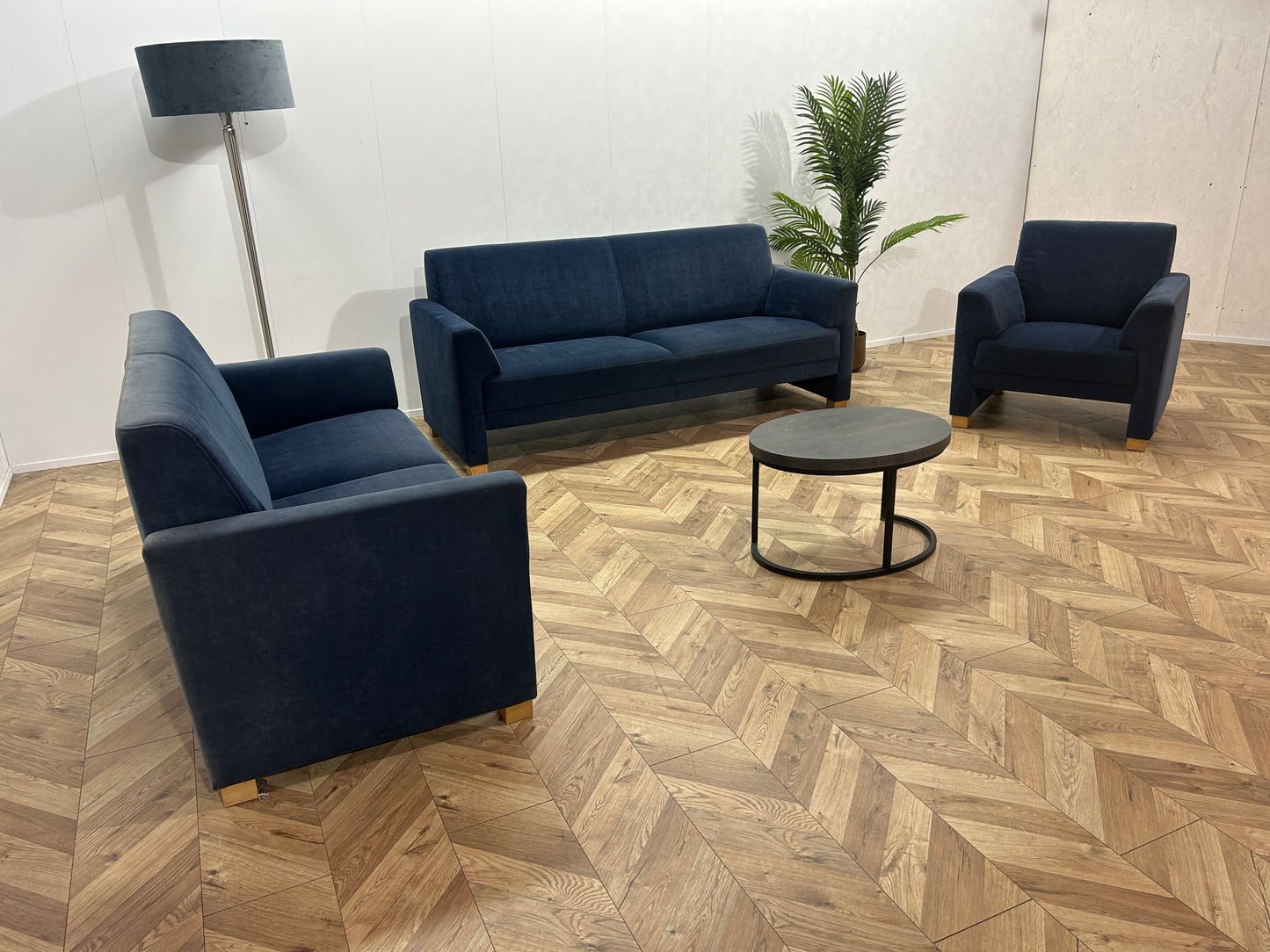 Donker Blauwe Banken Set Inc. Fauteuil ~ Vaste Kussens
