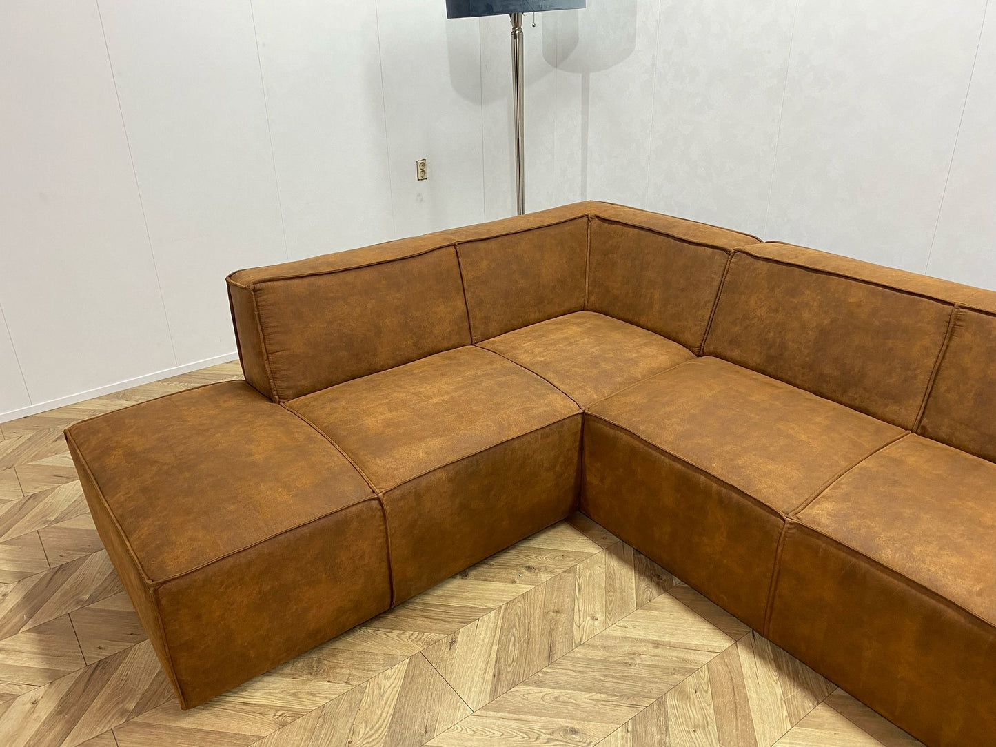 Cognac Bruine Hoekbank ~ Nieuwstaat