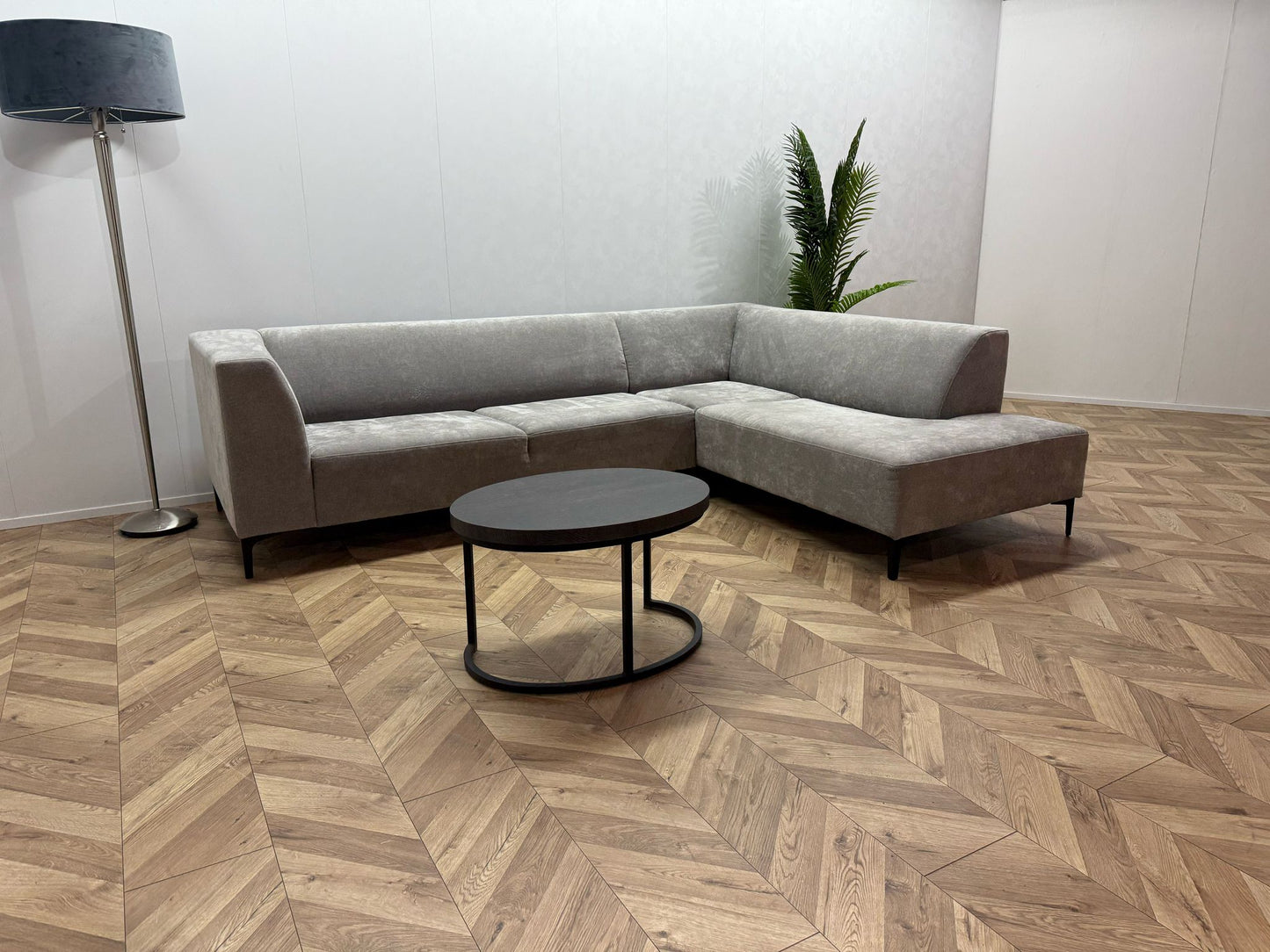 Licht Grijze Velvet Loods 5 Hoekbank ~ Vaste Kussens