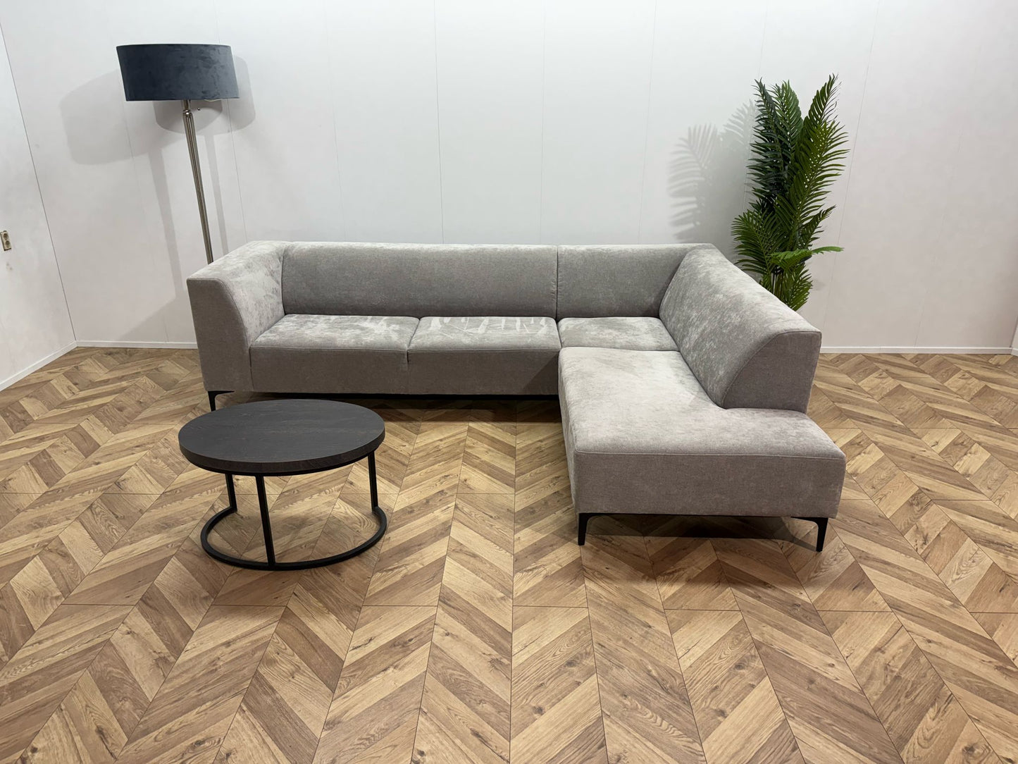 Licht Grijze Velvet Loods 5 Hoekbank ~ Vaste Kussens