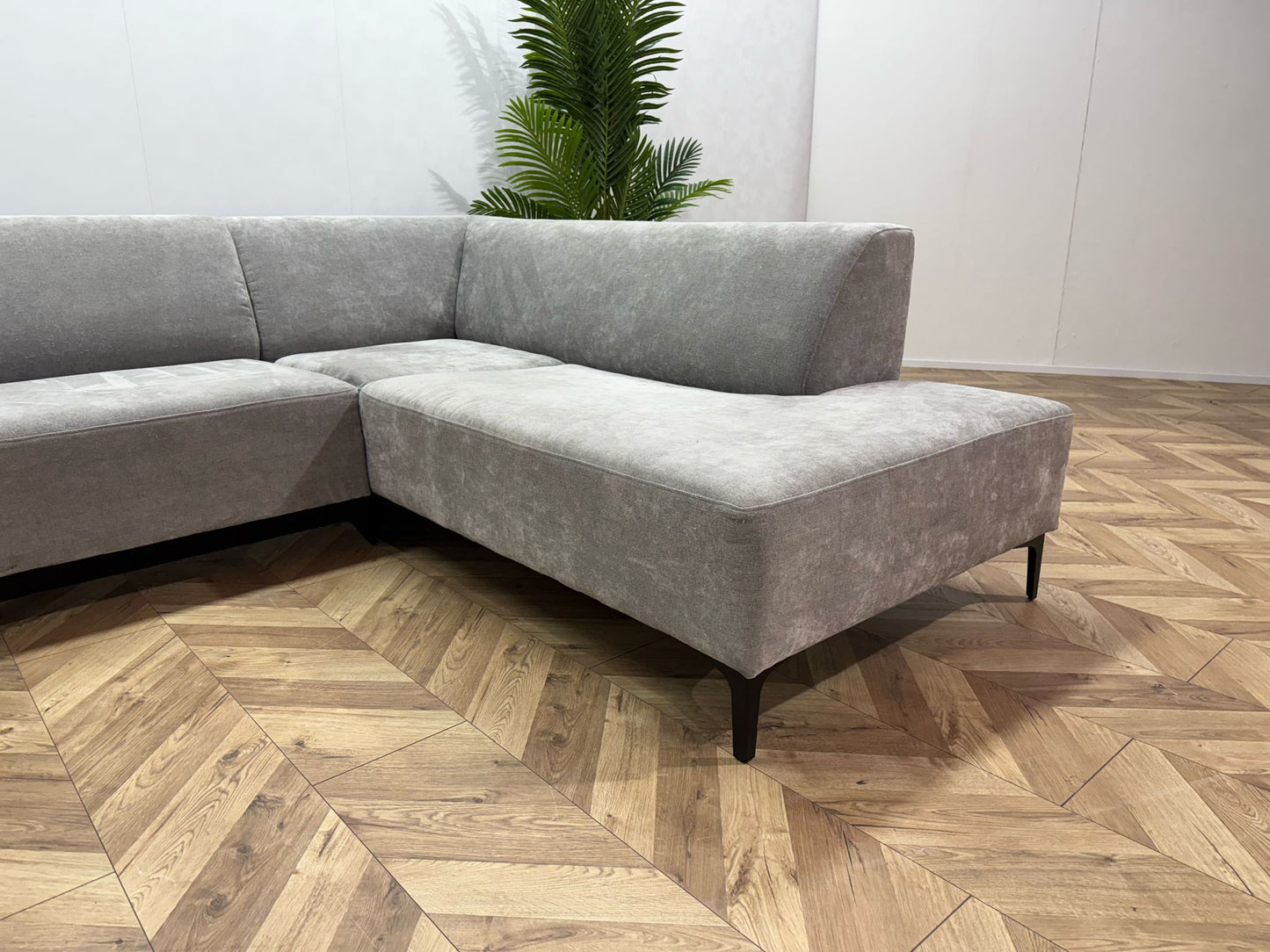 Licht Grijze Velvet Loods 5 Hoekbank ~ Vaste Kussens